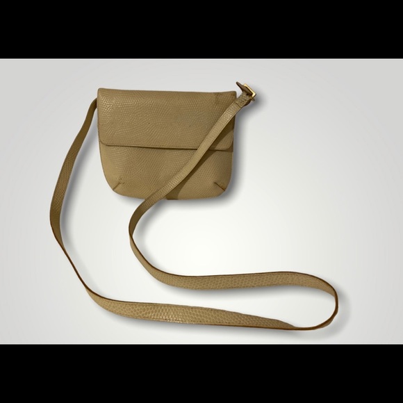 Salvatore Ferragamo Handbags - Salvatore Ferragamo limited edition Lizzard leather